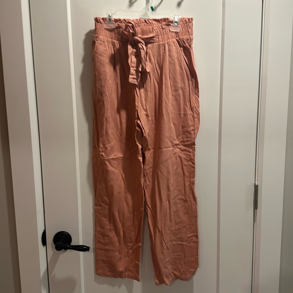 S pink pants